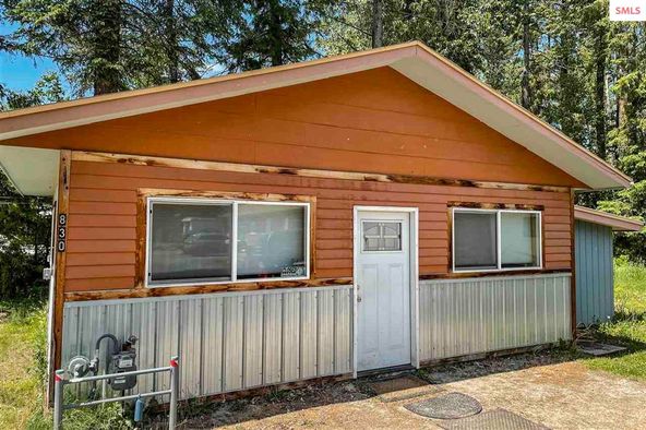 Starrs Acreage: 830 Kootenai Cutoff Rd, Sandpoint, ID 83864